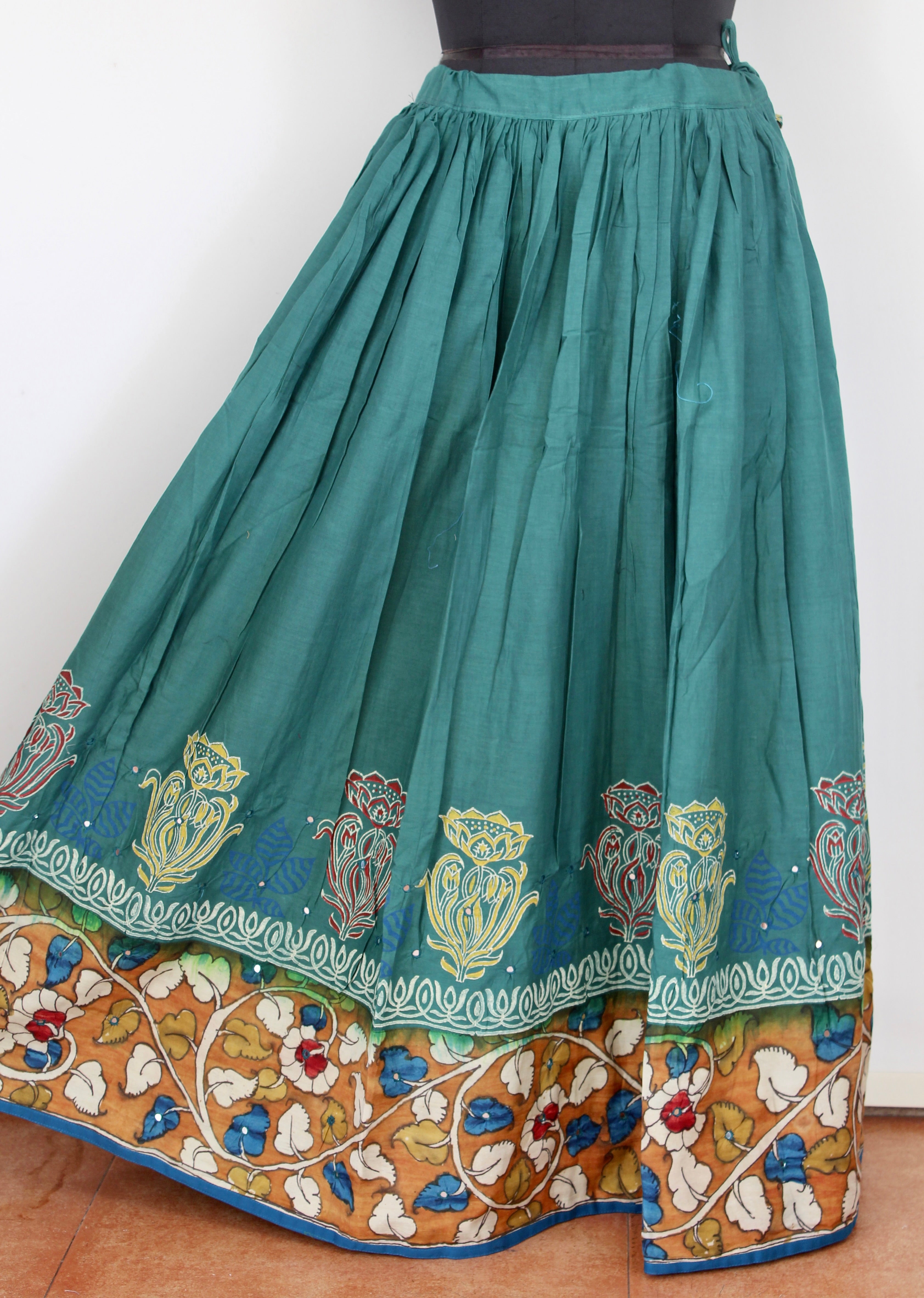 Cotton skirt with kalamkari border