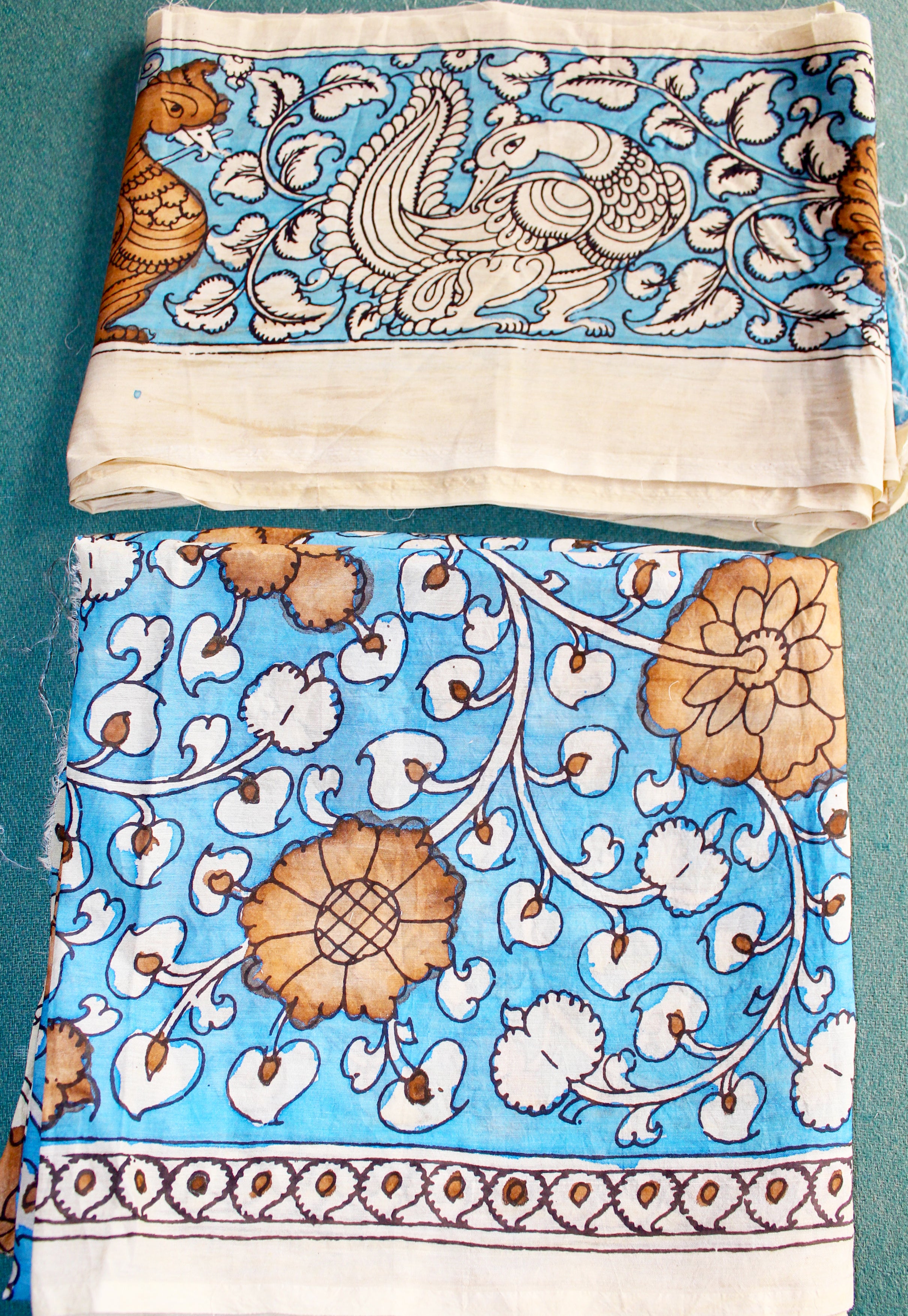 Border & Border set in silk