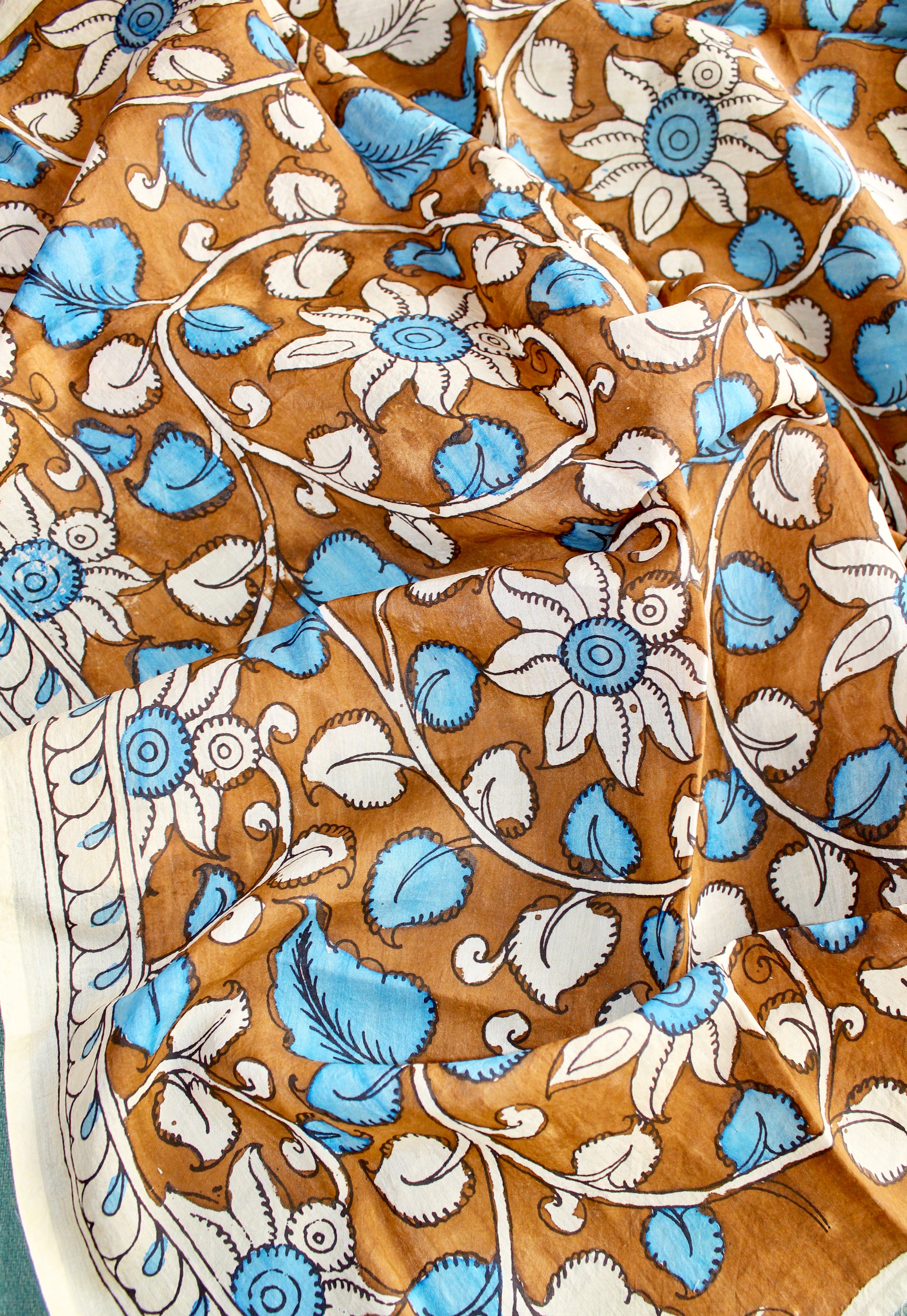 Blouse & Border set in silk