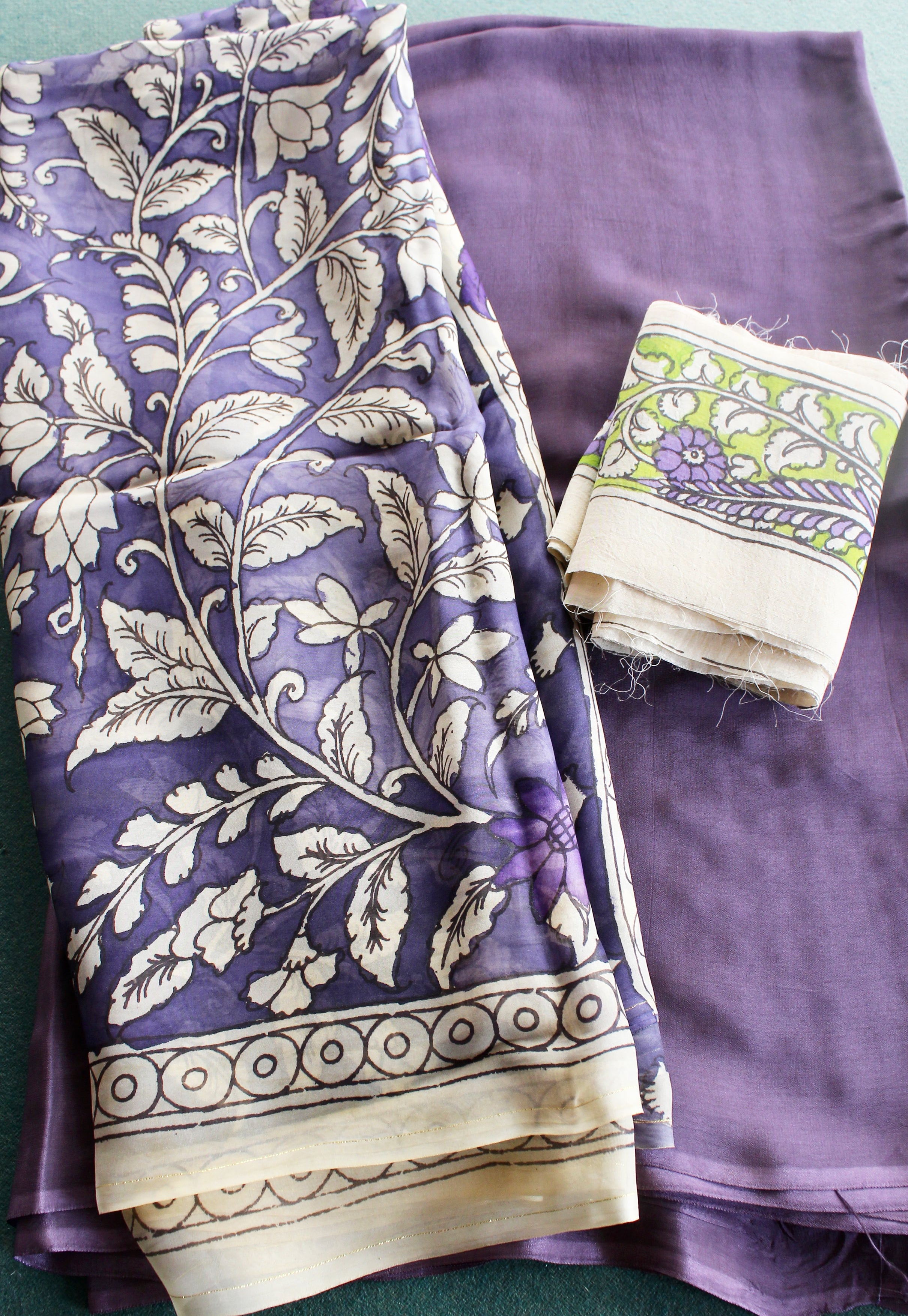 Silk kurta-duppatta set with border