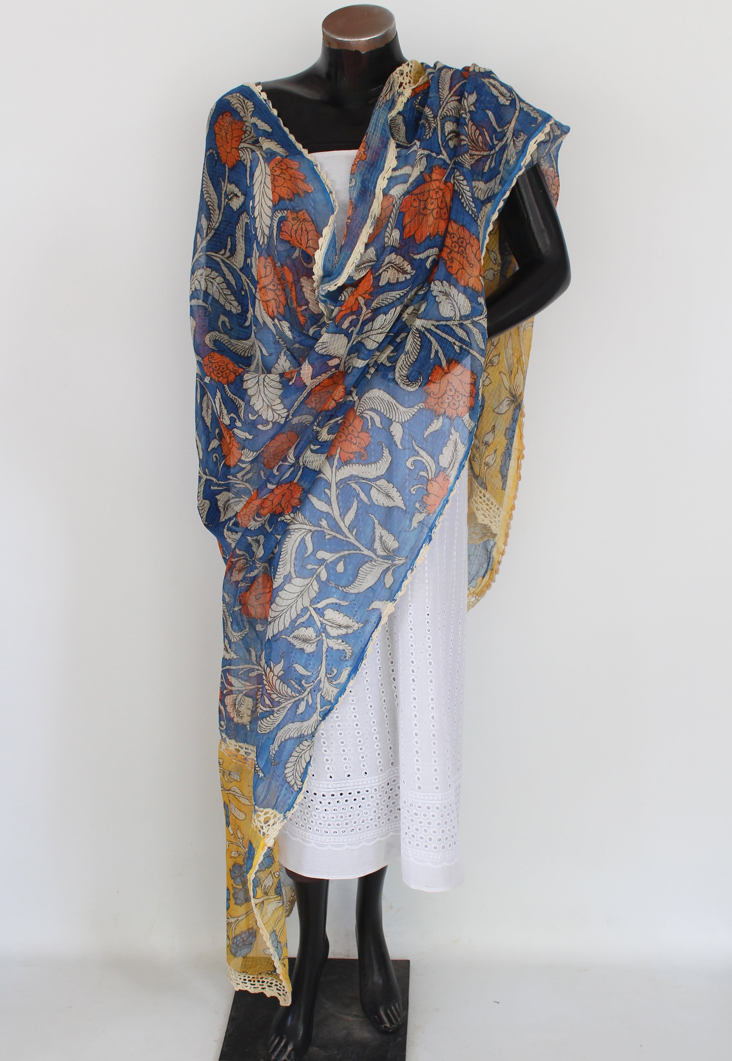 Hakoba kurta-duppatta set